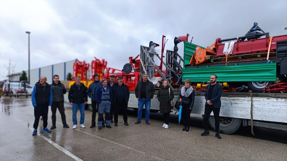 WhatsApp_Image_2025_11_21_at_09_.04 (3).jpeg